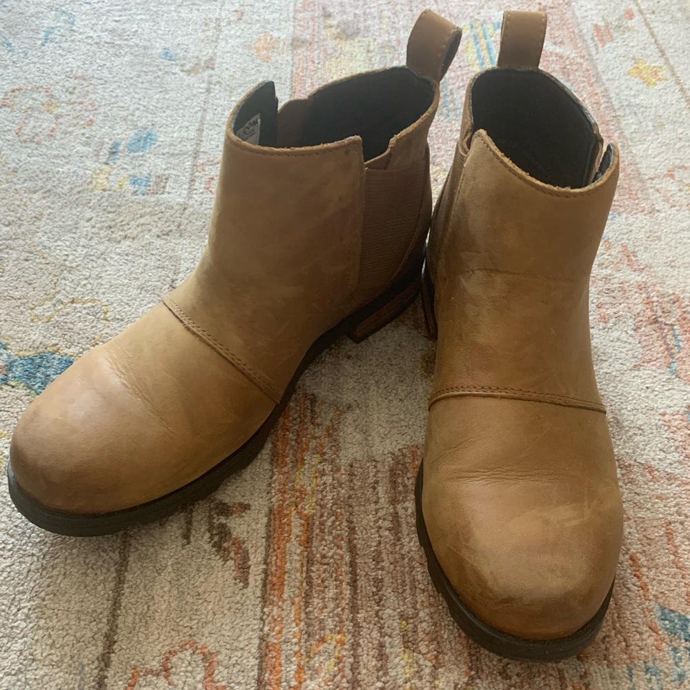Sorel Emelie Chelsea Booties Women’s Size 7.5